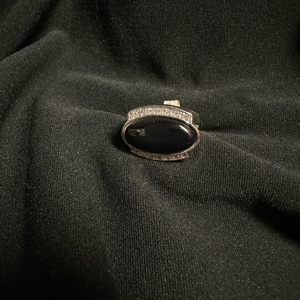 # 40 - Picture 2 of 2